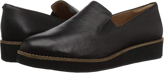Soft Walk Women's Whistle Loafer Black