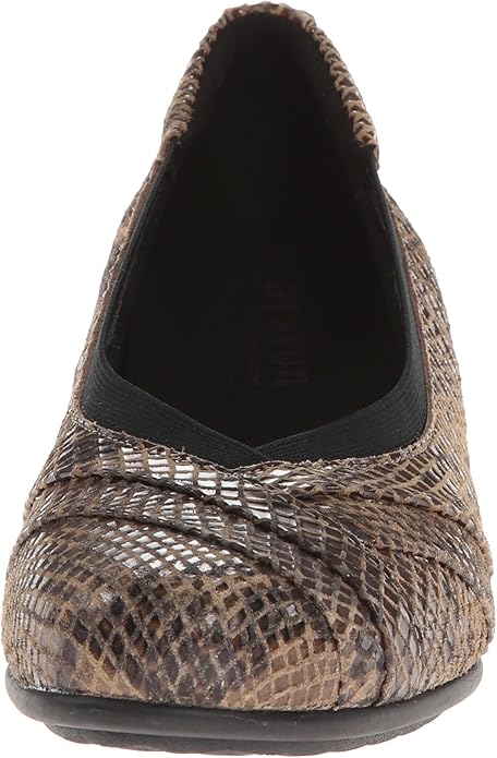 Aravon Women's Patsy-ar Pumps Taupe Snake