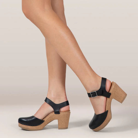 Aetrex Women's Finley Closed Toe Heel Sandal Black