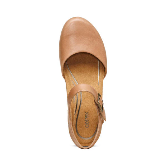 Aetrex Women's Finley Closed Toe Heel Sandal Camel