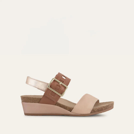Naot Women's Dynasty Sandal Pale Blush/Caramel/Soft Rose Gold Leather
