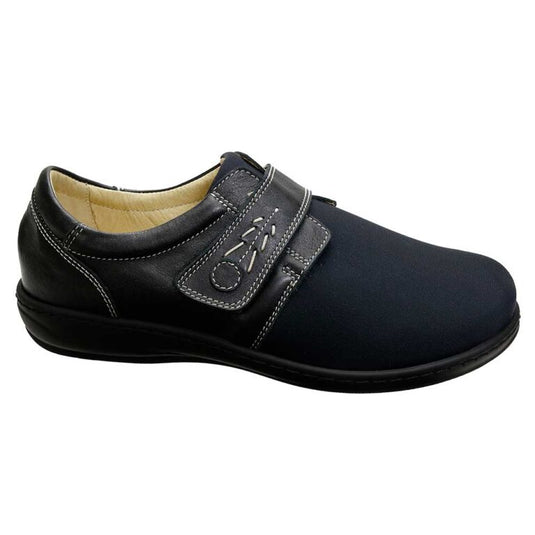 David Tate Women’s Evita Slip-On Shoe Black Micro