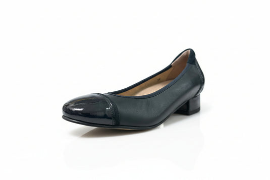 Piesanto Women's 210533  Dress Shoe Black Patent