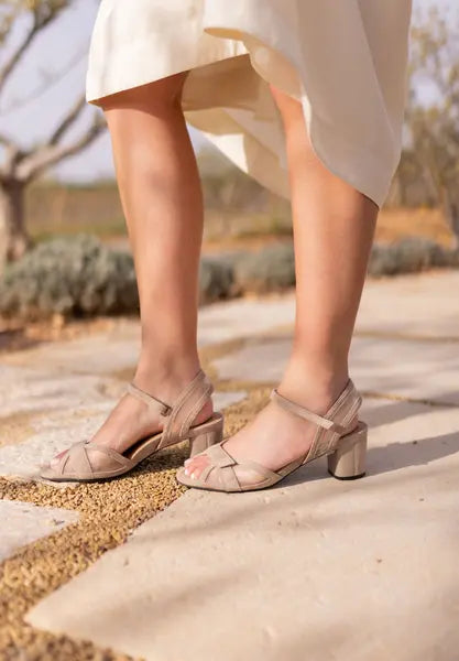 L`AMOUR DES PIEDS MAHIYA WOMEN'S BEIGE LEATHER/MESH ANKLE STRAP SANDALS