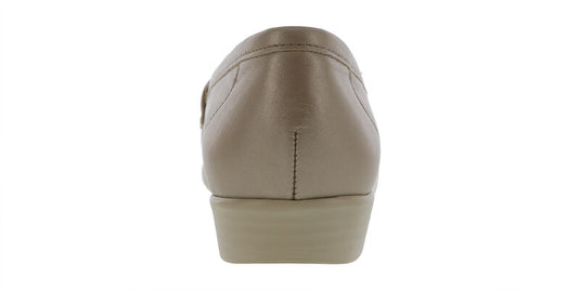 SAS Women's Metro Link Comfort Loafers champange