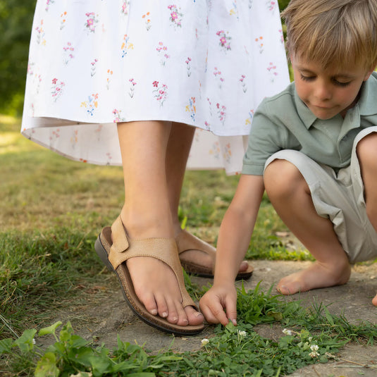 Dansko Women's Reece Honey Distressed