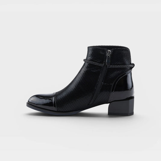 Spring Step Azure Women's Shelbi ankle Boots Black Patent