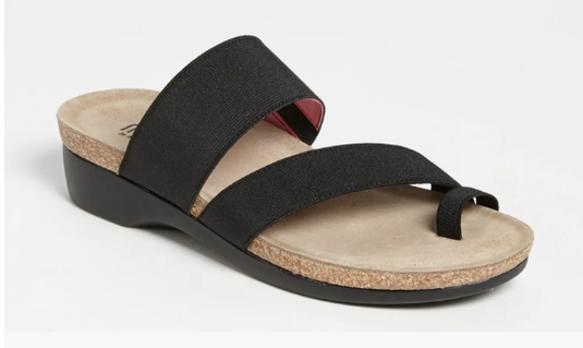 Munro Women's Aries Sandal Black Fabric