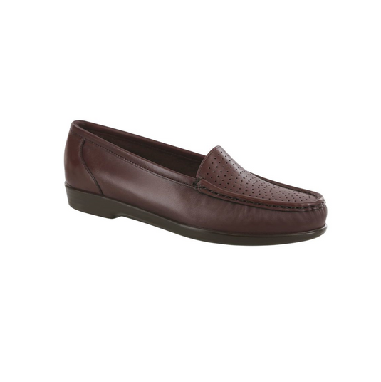 SAS Women's Savvy Flat Moccasin Wine