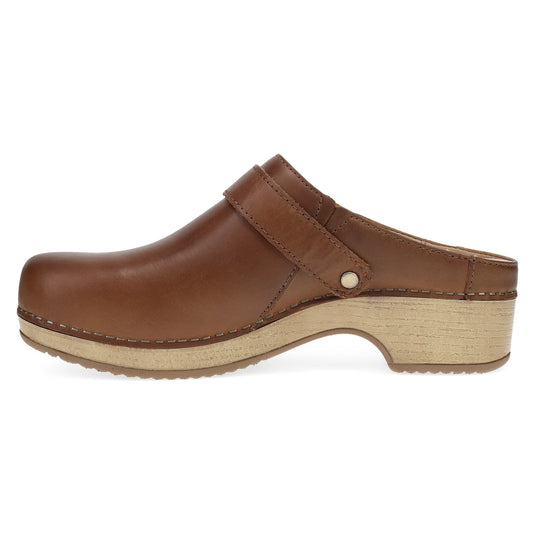 Dansko Women's Baylor Slip on Clog Tan Oiled