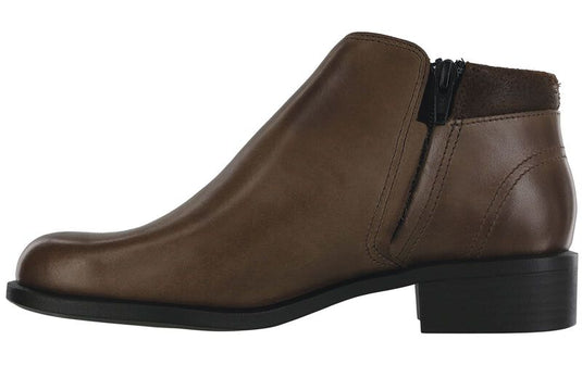 SAS Women's Bethany Ankle Boot Mahogany