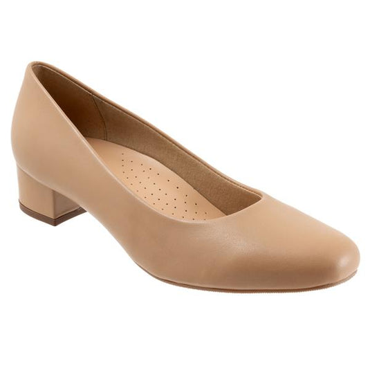 Trotters Women's Dream Luggage Slip On Nude