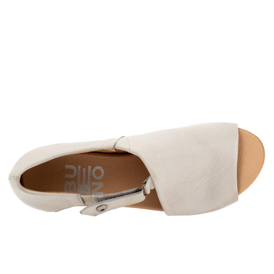 Bueno Women's Kale Sandals Tusk Leather