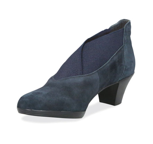 Munro Women's Francee Ankle Bootie Navy Suede