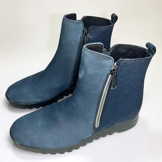 Munro Women's Ashcroft Blue Nubuck and Floral Fabric