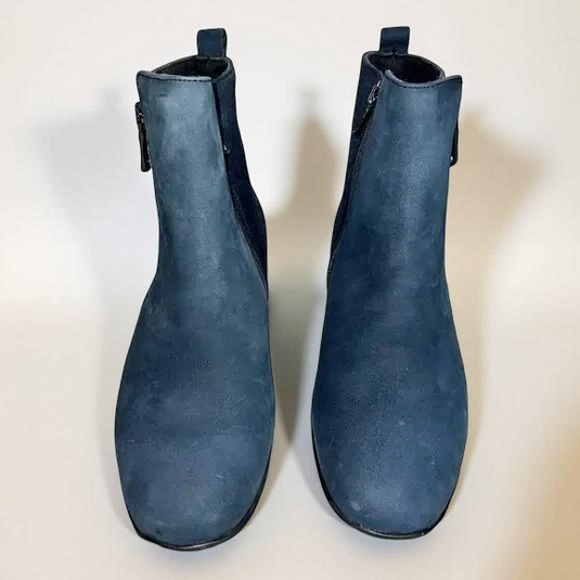 Munro Women's Ashcroft Blue Nubuck and Floral Fabric