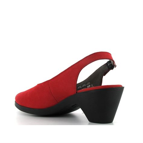 Mephisto Women's red Magdalena pumps