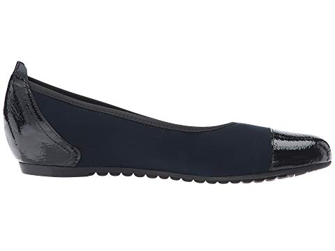 Munro Women's Henlee Navy Fabric/Patent