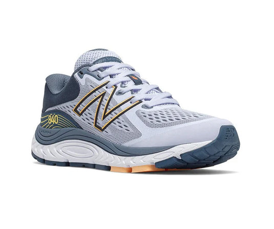 New Balance Women's 840 v5 Sneaker Light grey