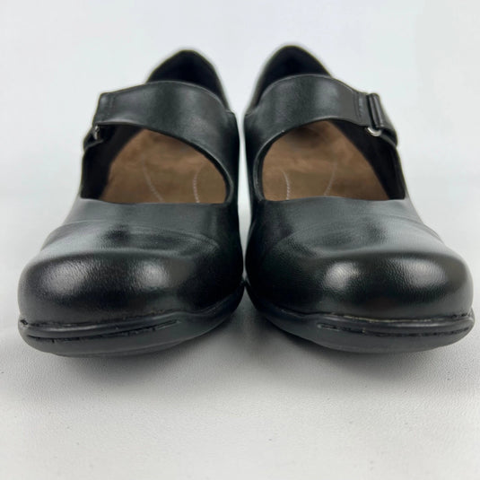 Clarks Women's Sugar Palm Dress Pump Black Leather