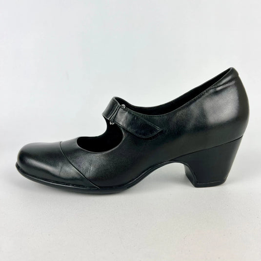 Clarks Women's Sugar Palm Dress Pump Black Leather