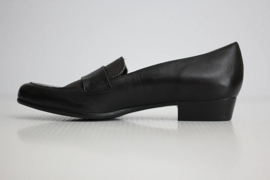 Munro Kiera Black Leather W/LIZARD