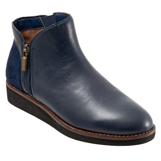 Softwalk Women's Wesley Ankle Boot Navy