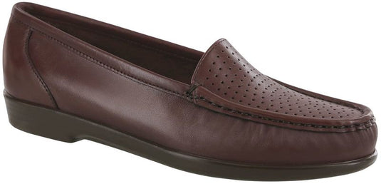 SAS Women's Savvy Flat Moccasin Wine