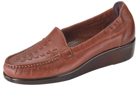 SAS Women's Weave Slip-on Shoe Chestnut