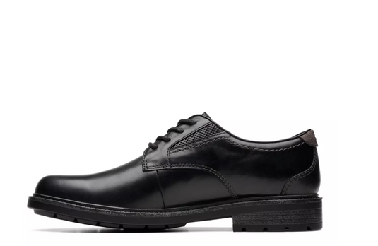 Clarks Men's Un Shire Low Black Leather