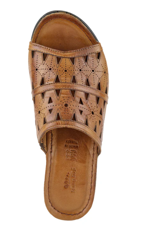 Spring Step Women's Fusawedge Sandal Camel