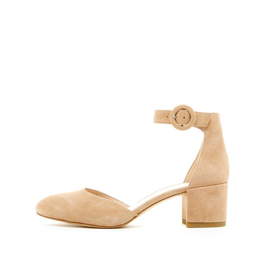 Pelle Moda Women's Uma Almond Shape Toe Pump Latte/Kid Suede